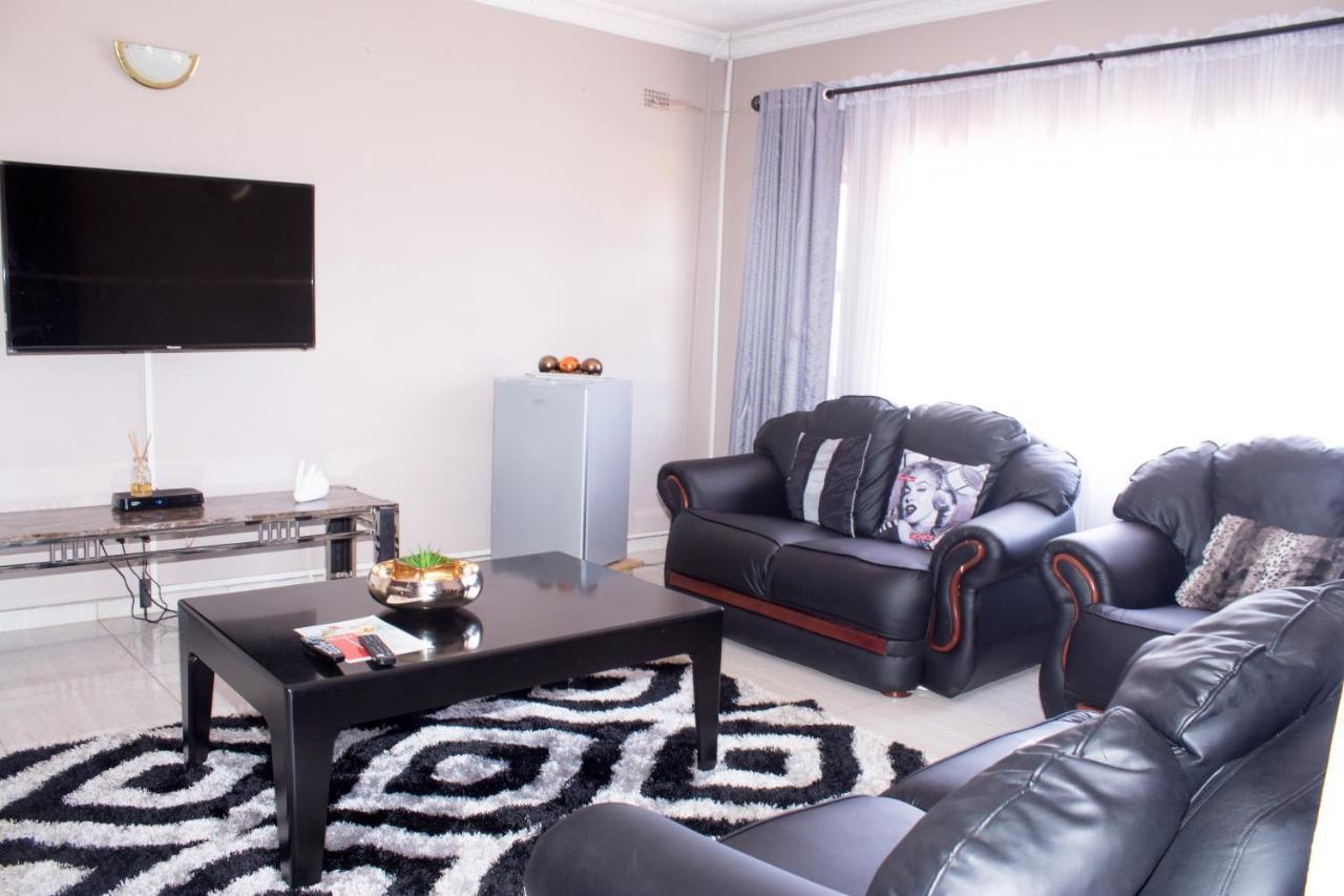 Villa Prince Harare Luaran gambar
