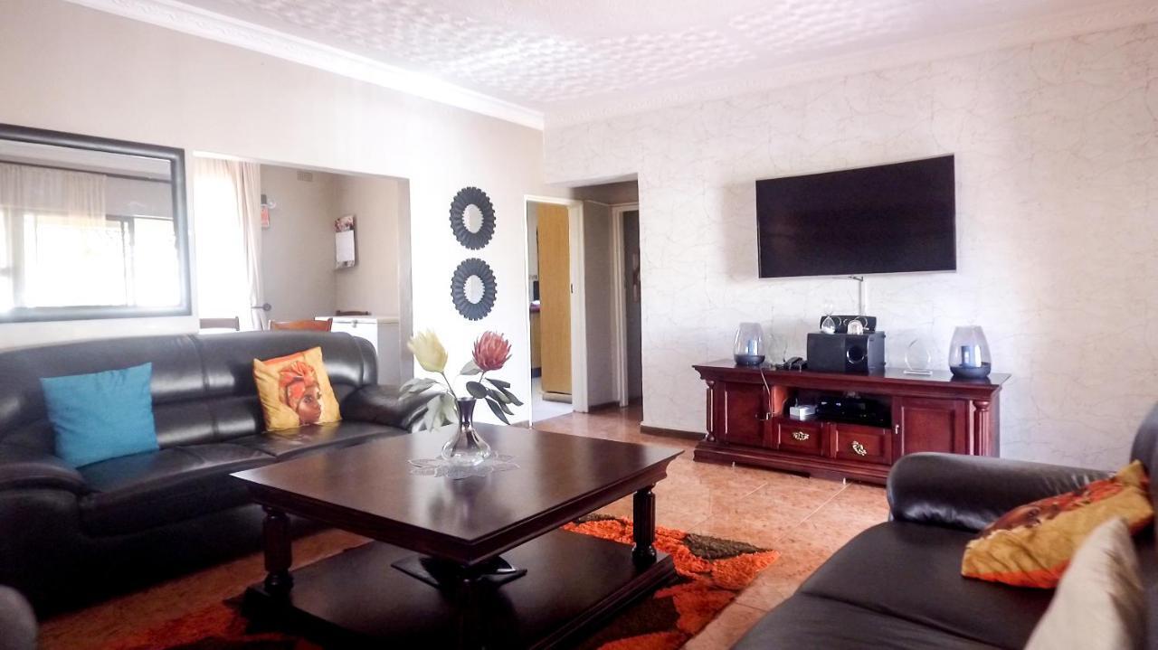 Villa Prince Harare Luaran gambar